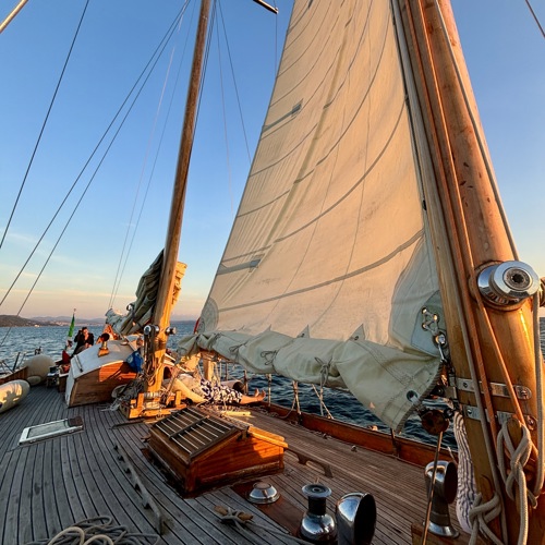 Vela e sapori - sotto il Castello di Duino
